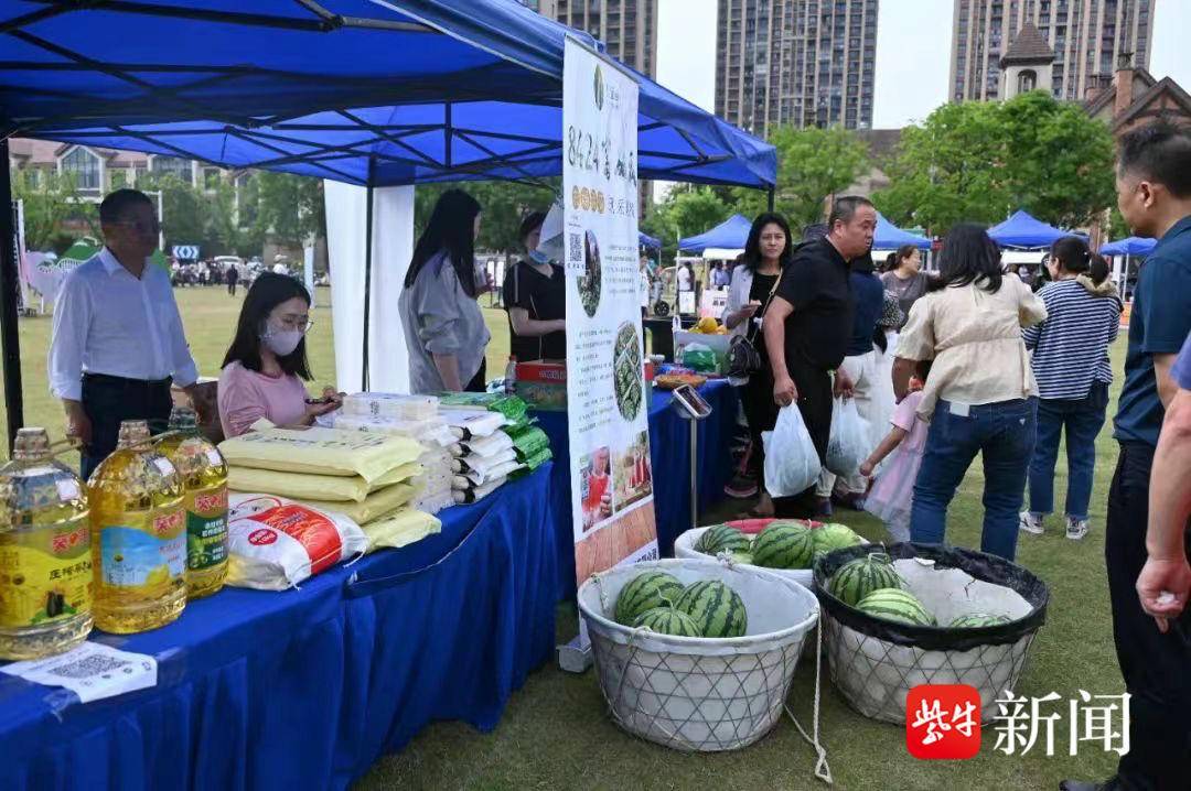 🌸【2024澳门天天开好彩资料】🌸:为什么上海人不把房子卖了，拿几百上千万，去小城市“做土豪”？