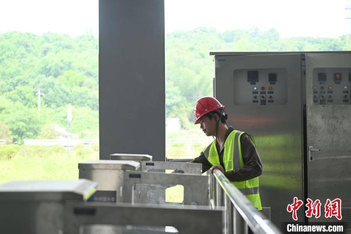 🌸【澳门一肖一码必中一肖一码】🌸:中建八局承建的陕西省西安西港城市航空服务园区项目主体结构全面封顶