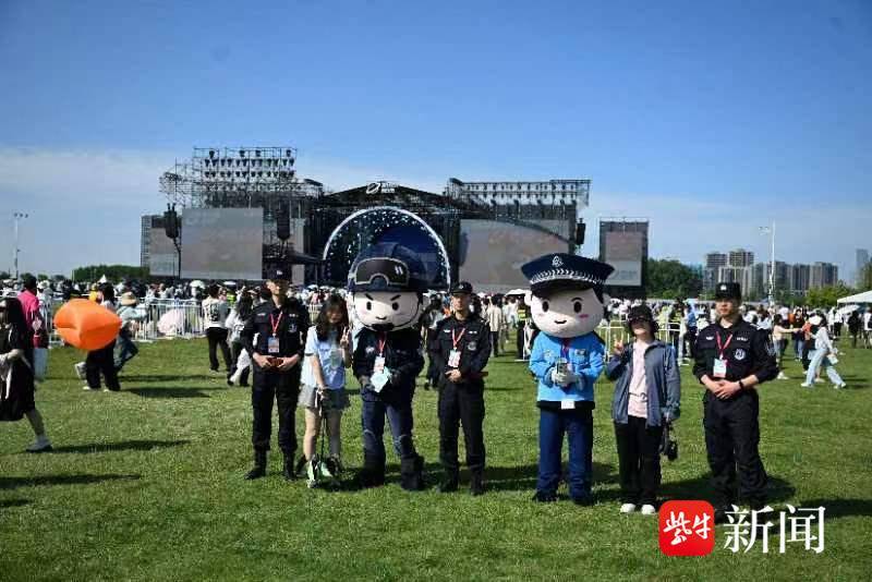 🌸【澳门一肖一码一必开一肖】:2023年中国数字音乐产业规模达893.45亿元