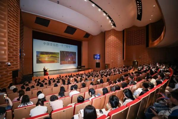 🌸【新澳天天开奖资料大全】🌸:新青年·与乐迷同行丨以爱宠粉，共赴音乐之旅