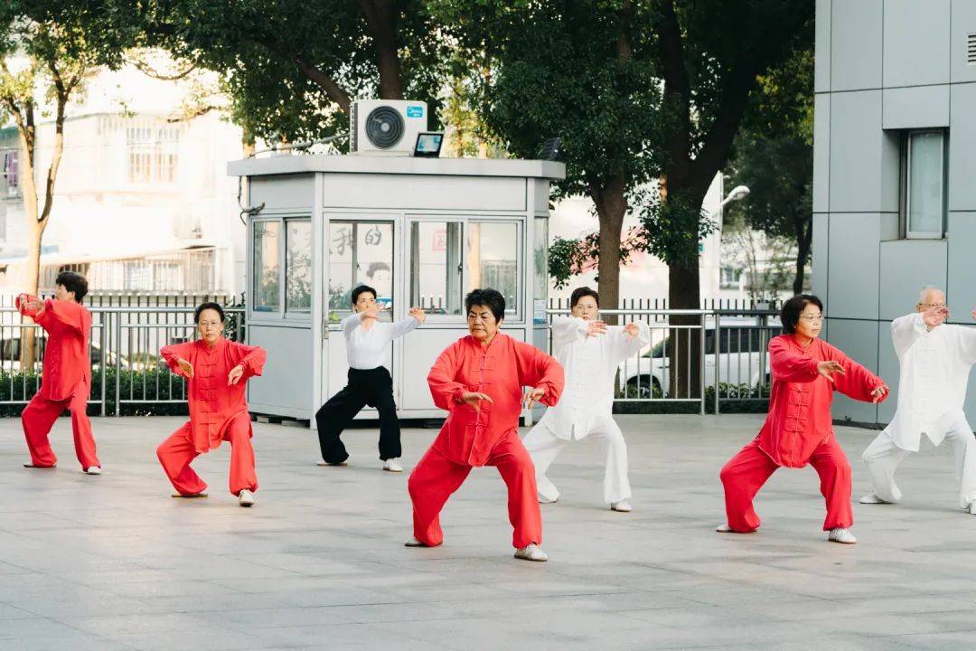 🌸【澳门一码中精准一码免费中特 】🌸:1.81万亿元，深圳进出口总额继续位居全国内地城市首位