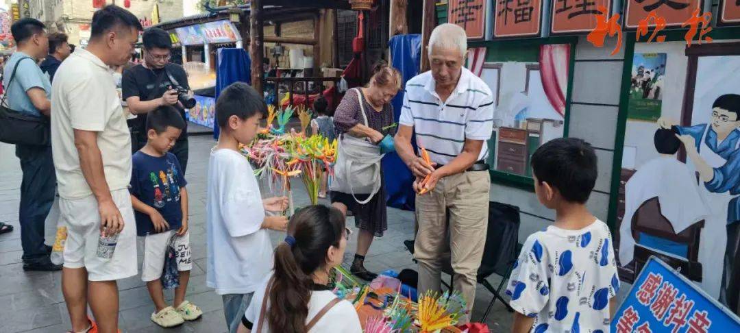 🌸【澳门一肖一码必中一肖一码】🌸:六盘水市钟山区凤池园社区：“潮汐摊位”让城市有精度更有温度  第2张