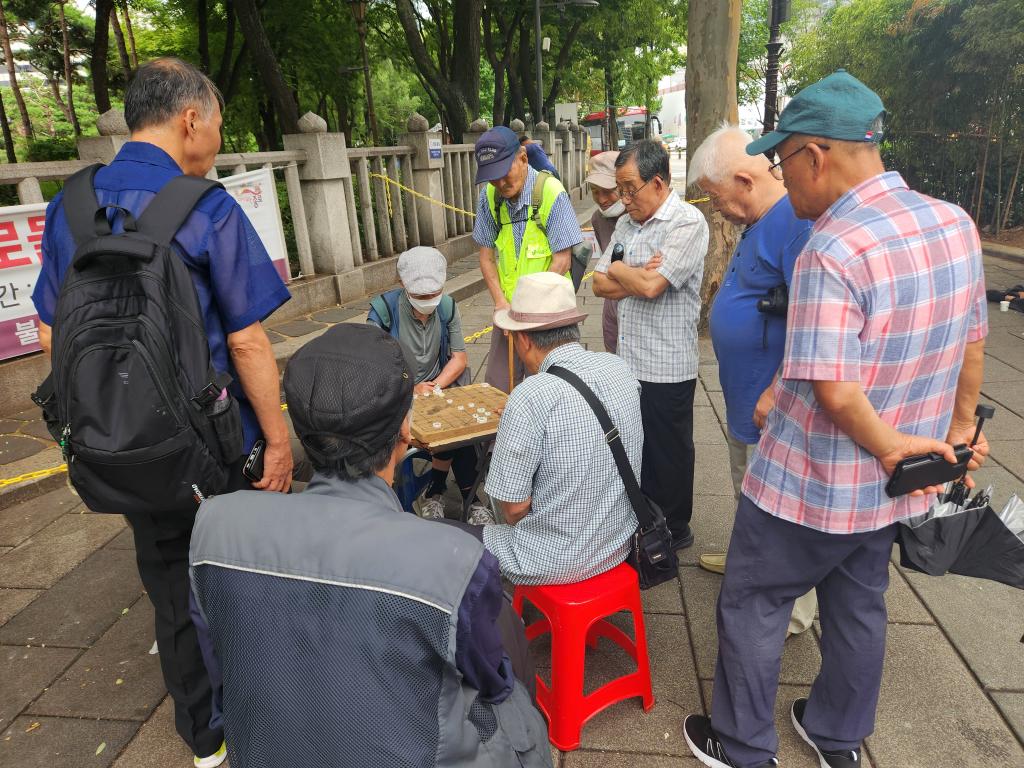 记者观察：看韩国如何应对“加速老去”