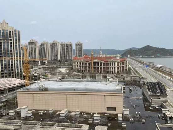 恒大烂尾楼另类交房调查：开发商无力续建 当地政府推进“异地换房”  第4张